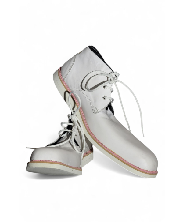 Zapato N.42 de payaso largo  blanco